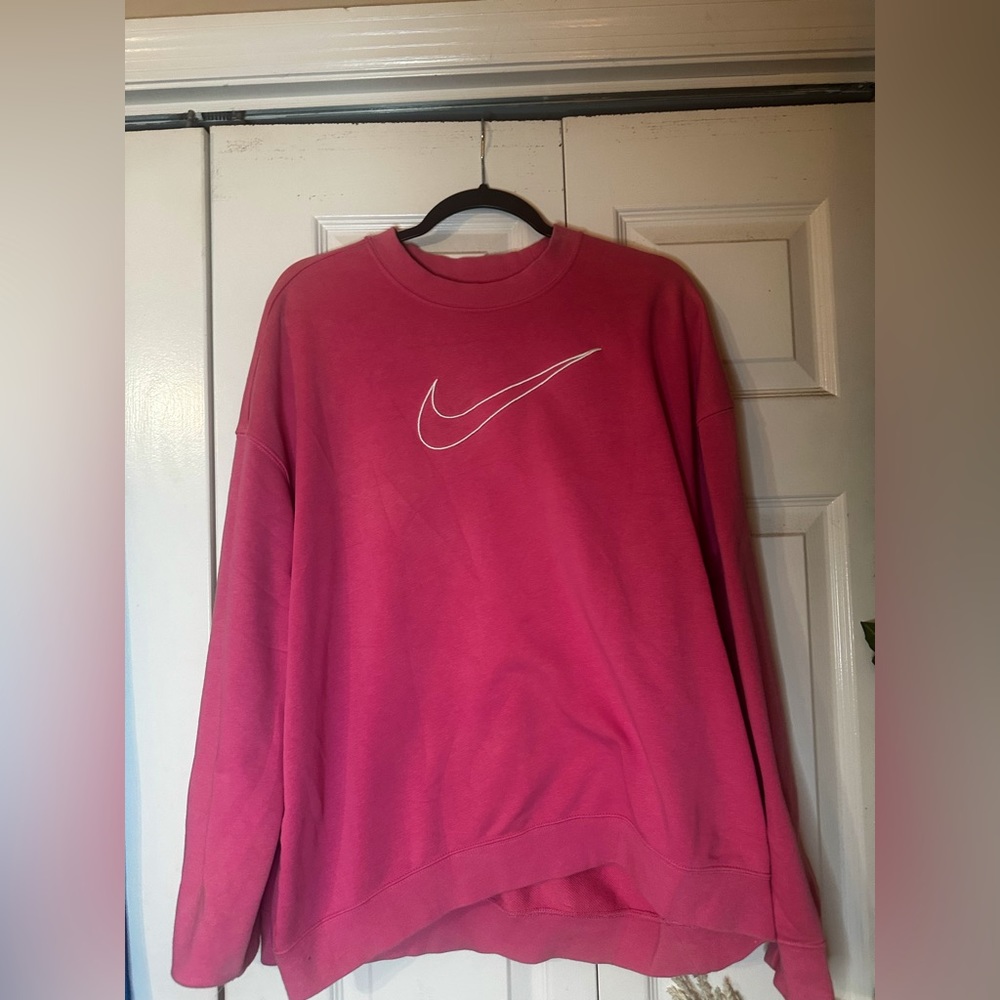 Nike Embroidered Crewneck